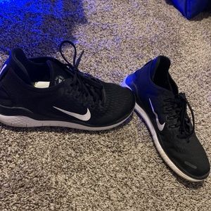 Nike Free runs sz 9.5